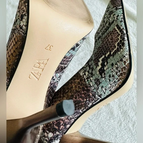 Zara | Embossed Leather Snake Bronze/Blue Pattern - Picture 16 of 16